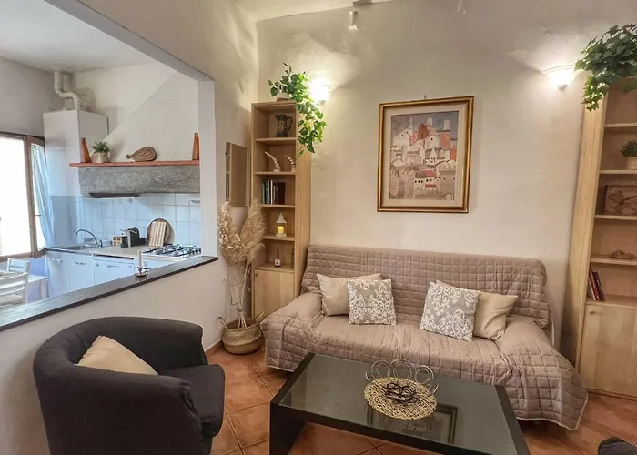 Il Giglio Bianco Apartment *